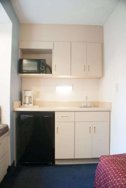 Hometown Inn & Suites Jacksonville Butler Blvd./Southpoint 部屋 写真
