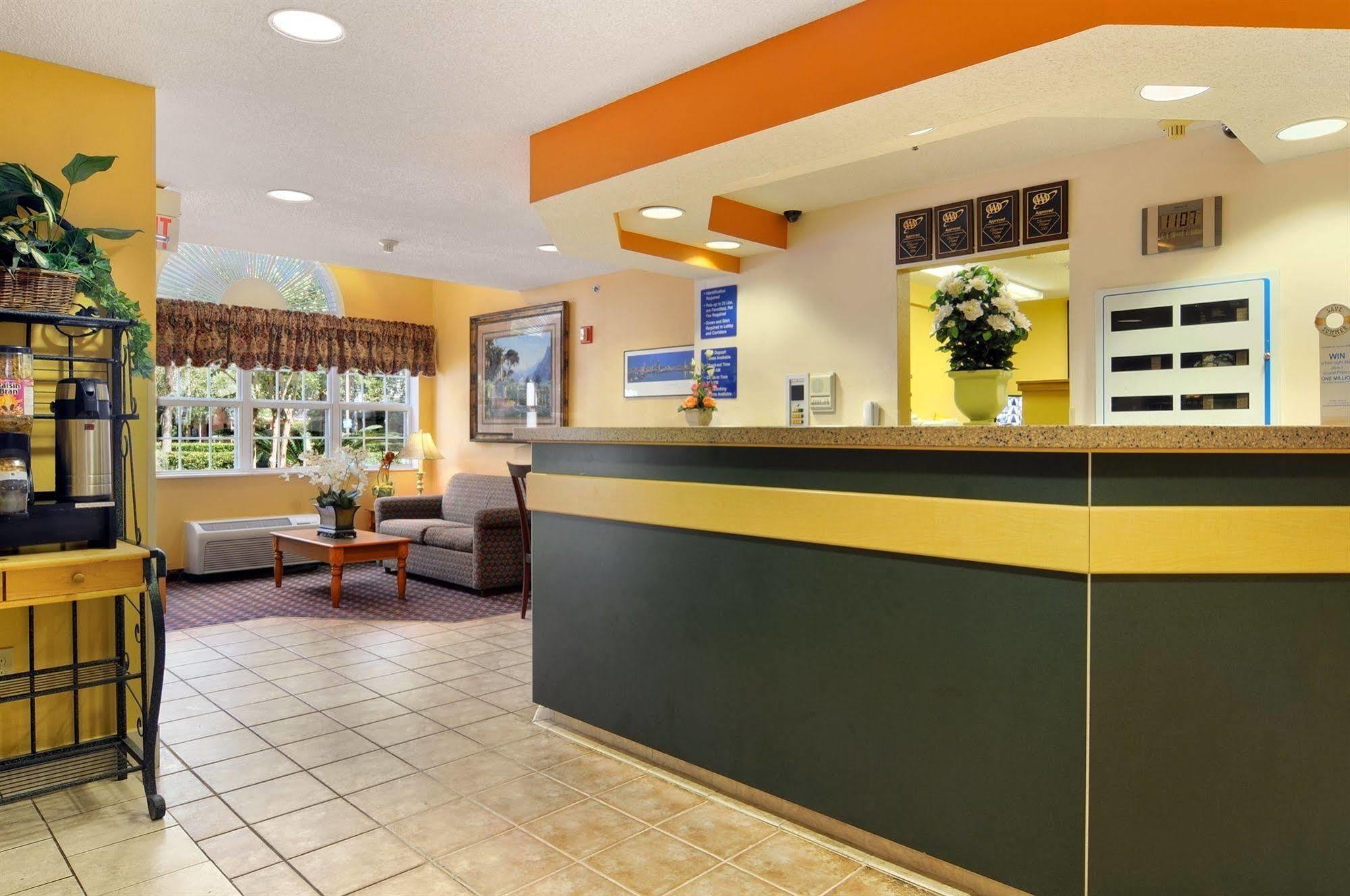 Hometown Inn & Suites Jacksonville Butler Blvd./Southpoint インテリア 写真